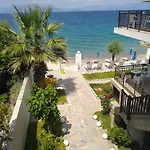 Constantina Apartman *