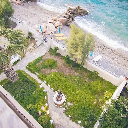 Constantina * Ligia (Corinthia)