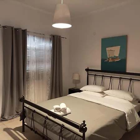 Constantina Apartment *