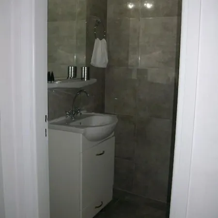 Constantina Apartment