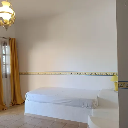 Constantina Apartment *